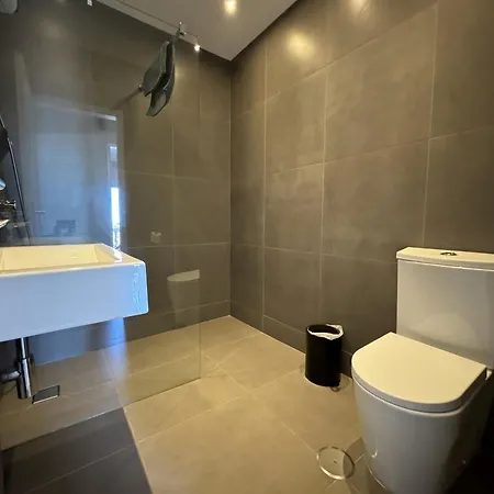 Beachhouselagos فندق مبيت وإفطار لاغوس