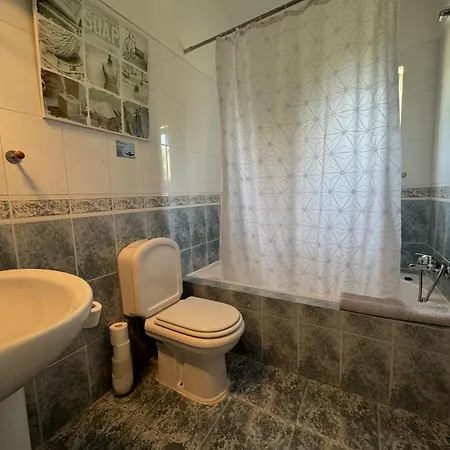 فندق مبيت وإفطار Beachhouselagos