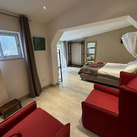 Beachhouselagos * لاغوس