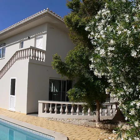 Beachhouselagos * لاغوس