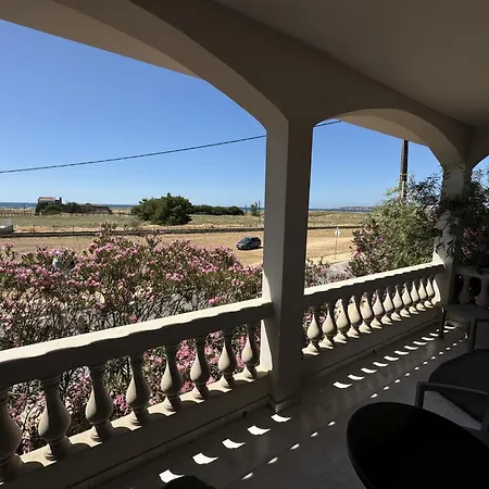 House - Beachhouselagos - Meia לינה וארוחת בוקר לאגוּ‏ש