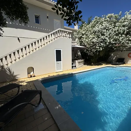 House - Beachhouselagos - Meia