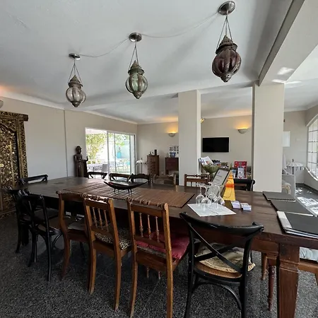 לינה וארוחת בוקר House - Beachhouselagos - Meia *