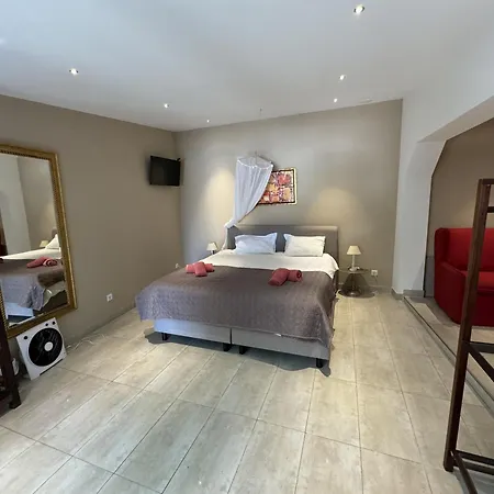 House - Beachhouselagos - Meia