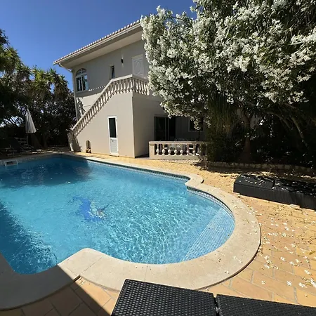 House - Beachhouselagos - Meia