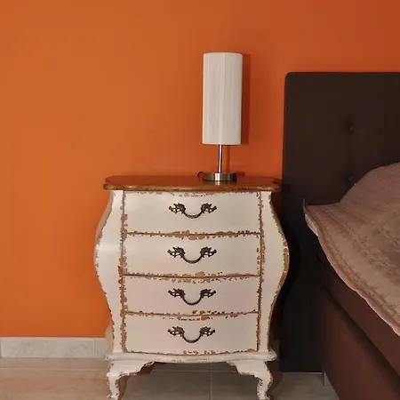 Beachhouselagos Bed & Breakfast