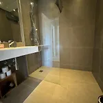 Bed & Breakfast House - Beachhouselagos - Meia *