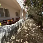 Bed & Breakfast House - Beachhouselagos - Meia *